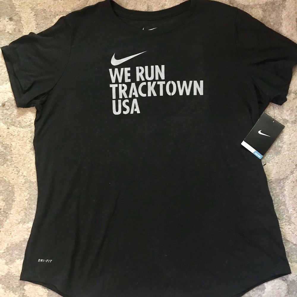 NIKE DRI-FIT women’s Shirt